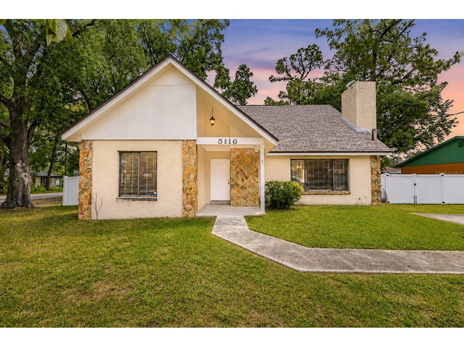 5116 Serena Drive Tampa FL 33617 TB8515984 image1