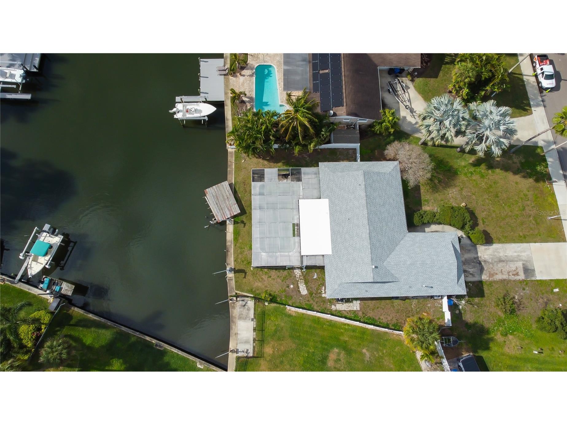 5116 Venetian Boulevard NE Saint Petersburg FL 33703 TB8460271 image1