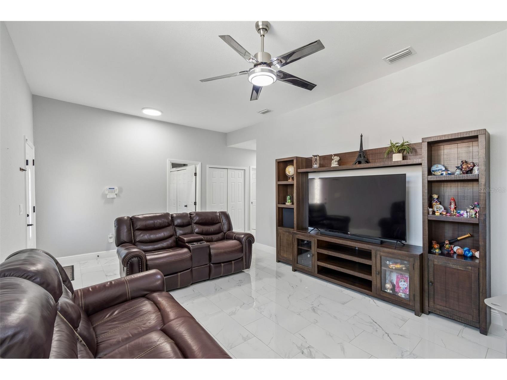 5117 N Lincoln Avenue Tampa FL 33614 TB8499148 image18