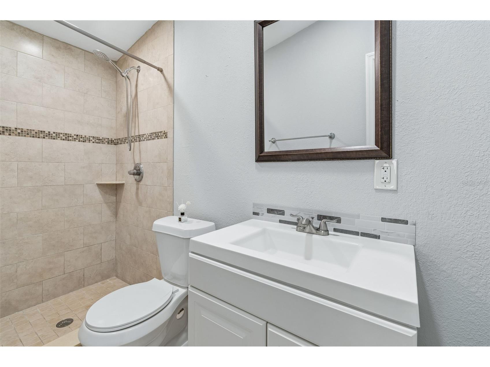 5117 N Lincoln Avenue Tampa FL 33614 TB8499148 image37