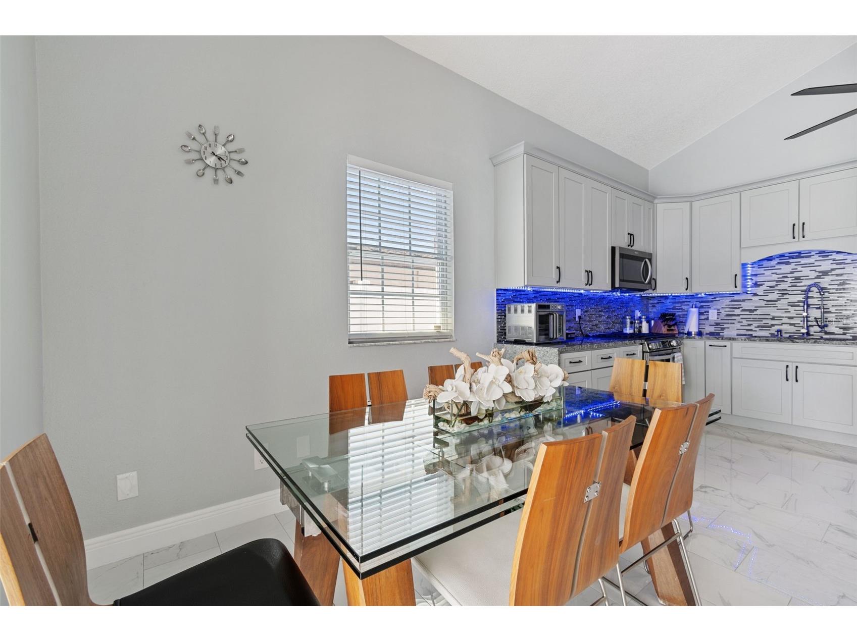 5117 N Lincoln Avenue Tampa FL 33614 TB8499148 image53
