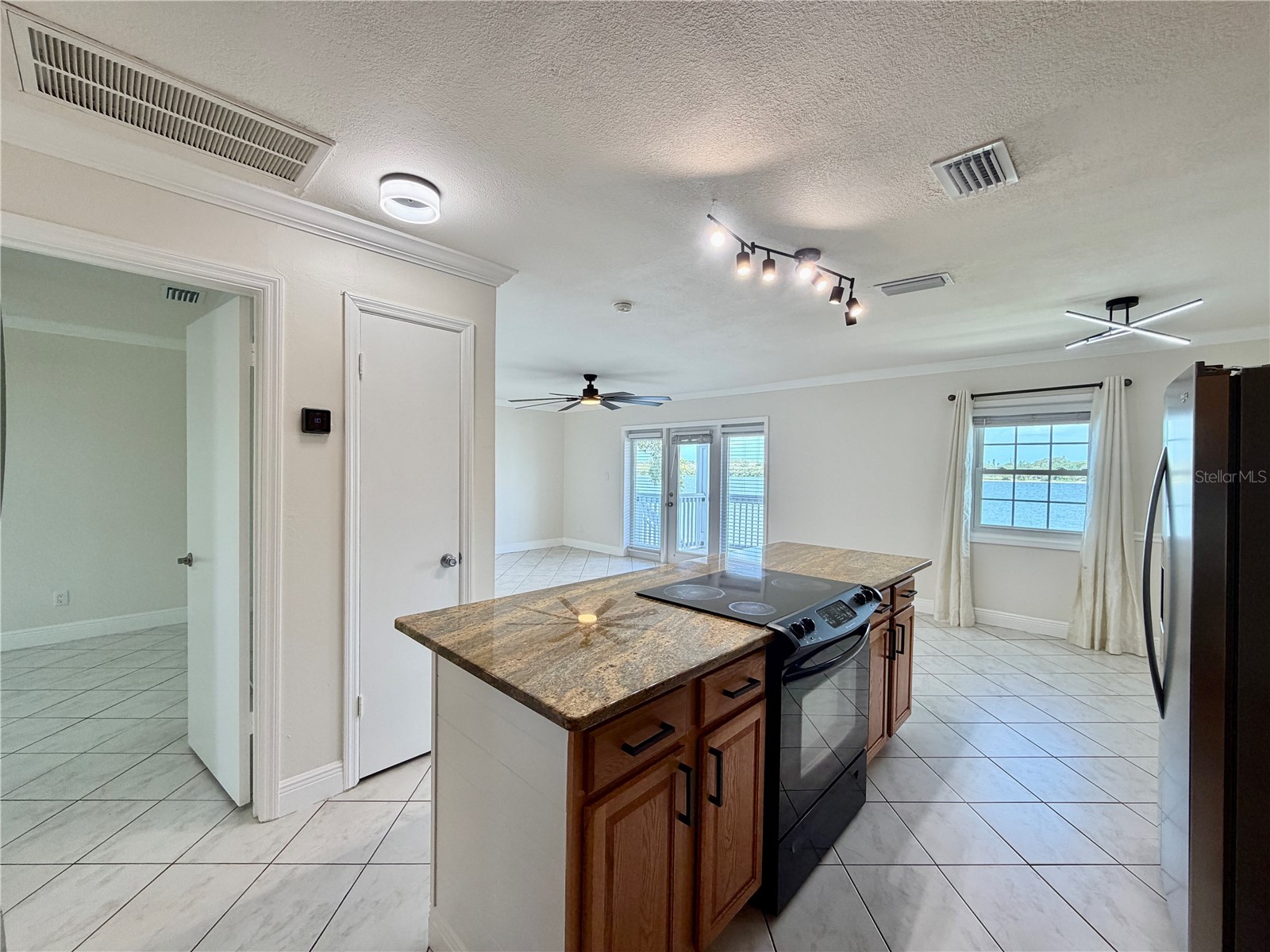 5117 Salmon Drive SE #D Saint Petersburg FL 33705 TB8512767 image9