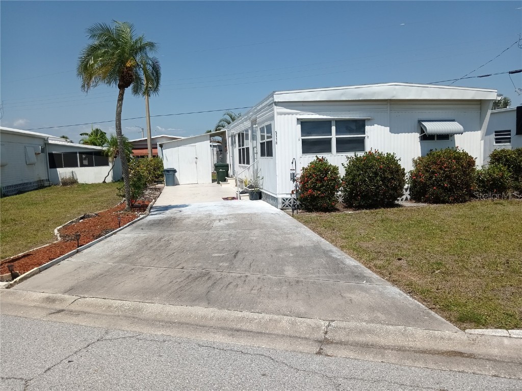 5118 Oakland Hills Avenue Sarasota FL 34234 A4653112 image1