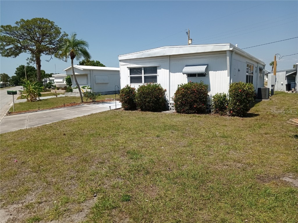 5118 Oakland Hills Avenue Sarasota FL 34234 A4653112 image25