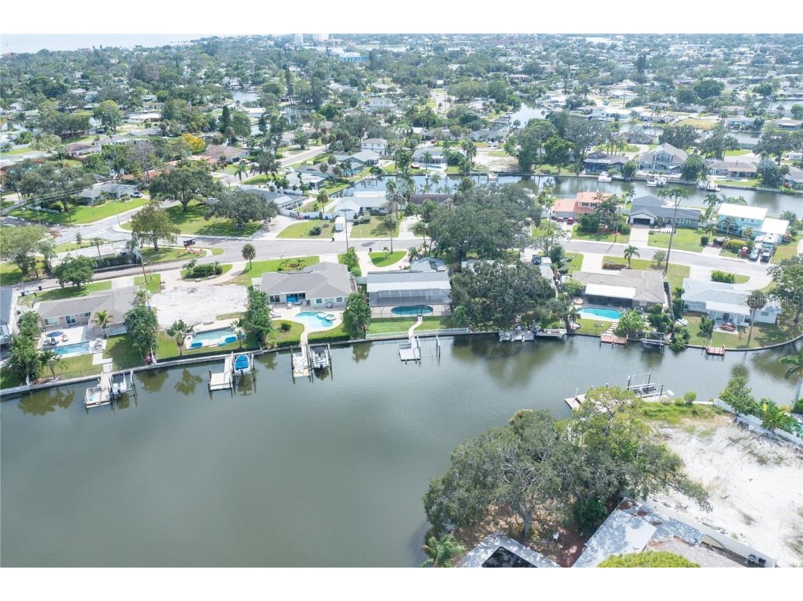 5119 Venetian Boulevard NE Saint Petersburg FL 33703 TB8436037 image17