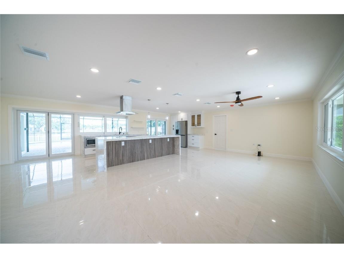 5119 Venetian Boulevard NE Saint Petersburg FL 33703 TB8436037 image20