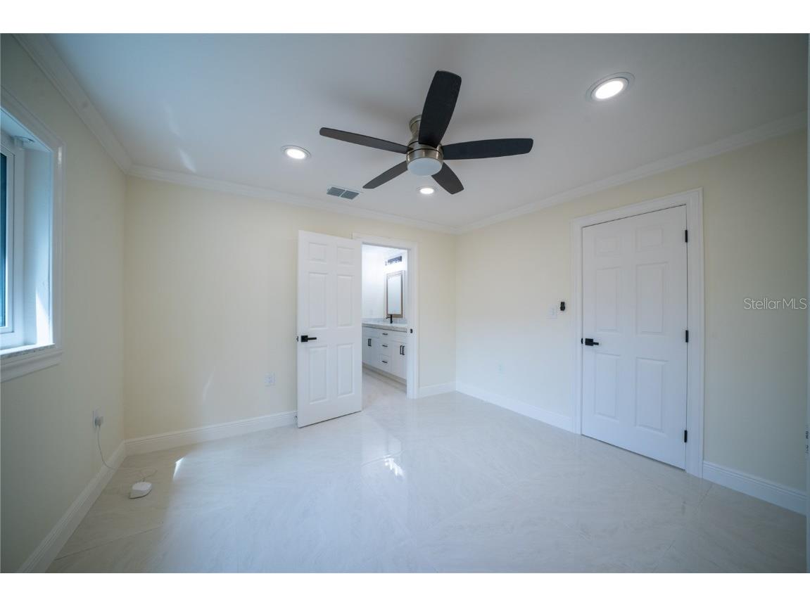 5119 Venetian Boulevard NE Saint Petersburg FL 33703 TB8436037 image40