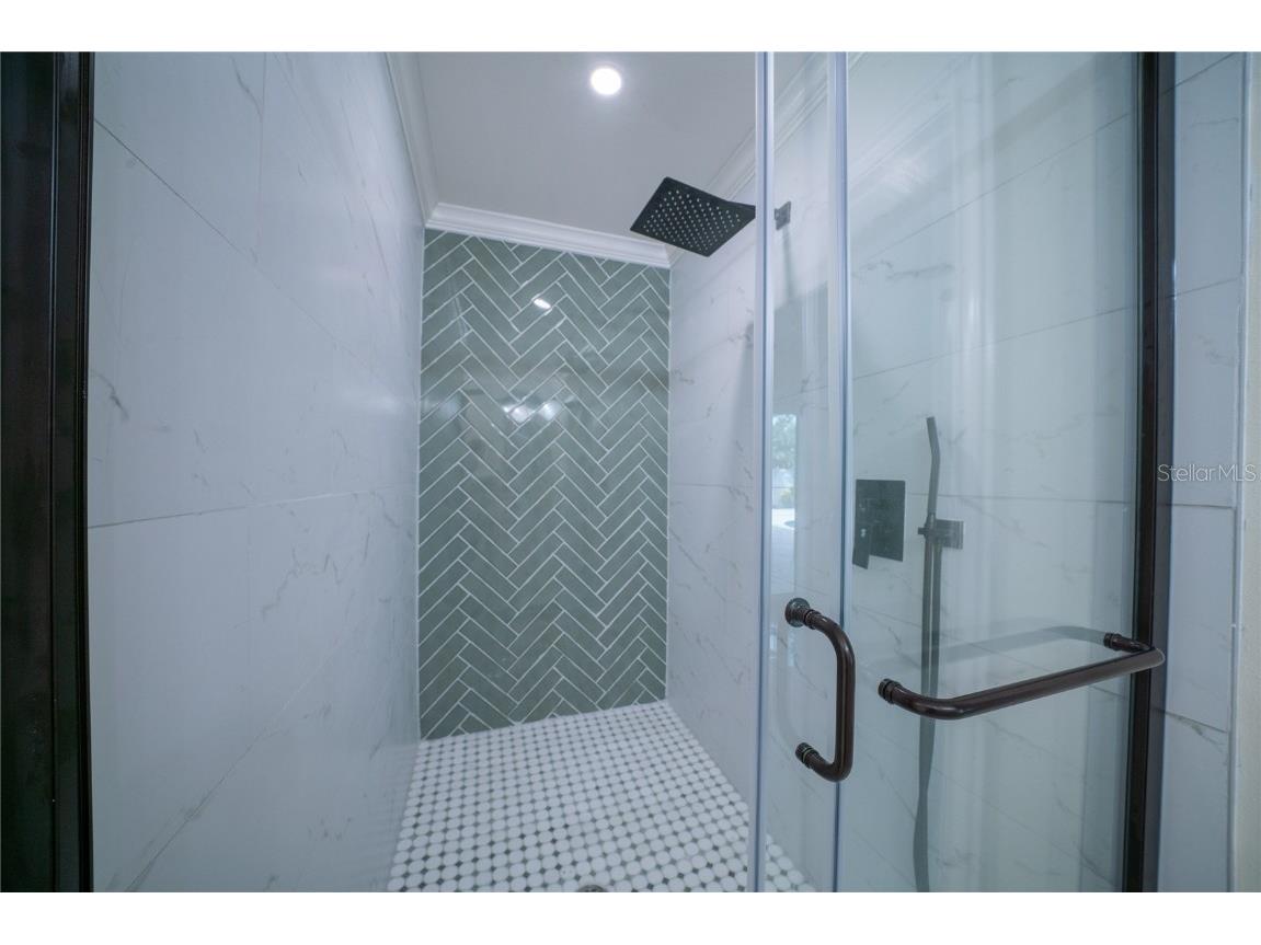 5119 Venetian Boulevard NE Saint Petersburg FL 33703 TB8436037 image44