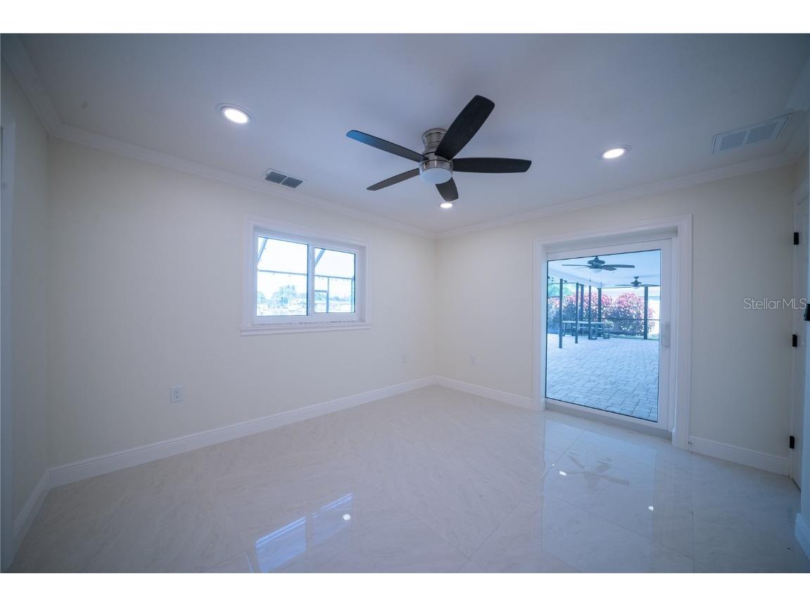 5119 Venetian Boulevard NE Saint Petersburg FL 33703 TB8436037 image46