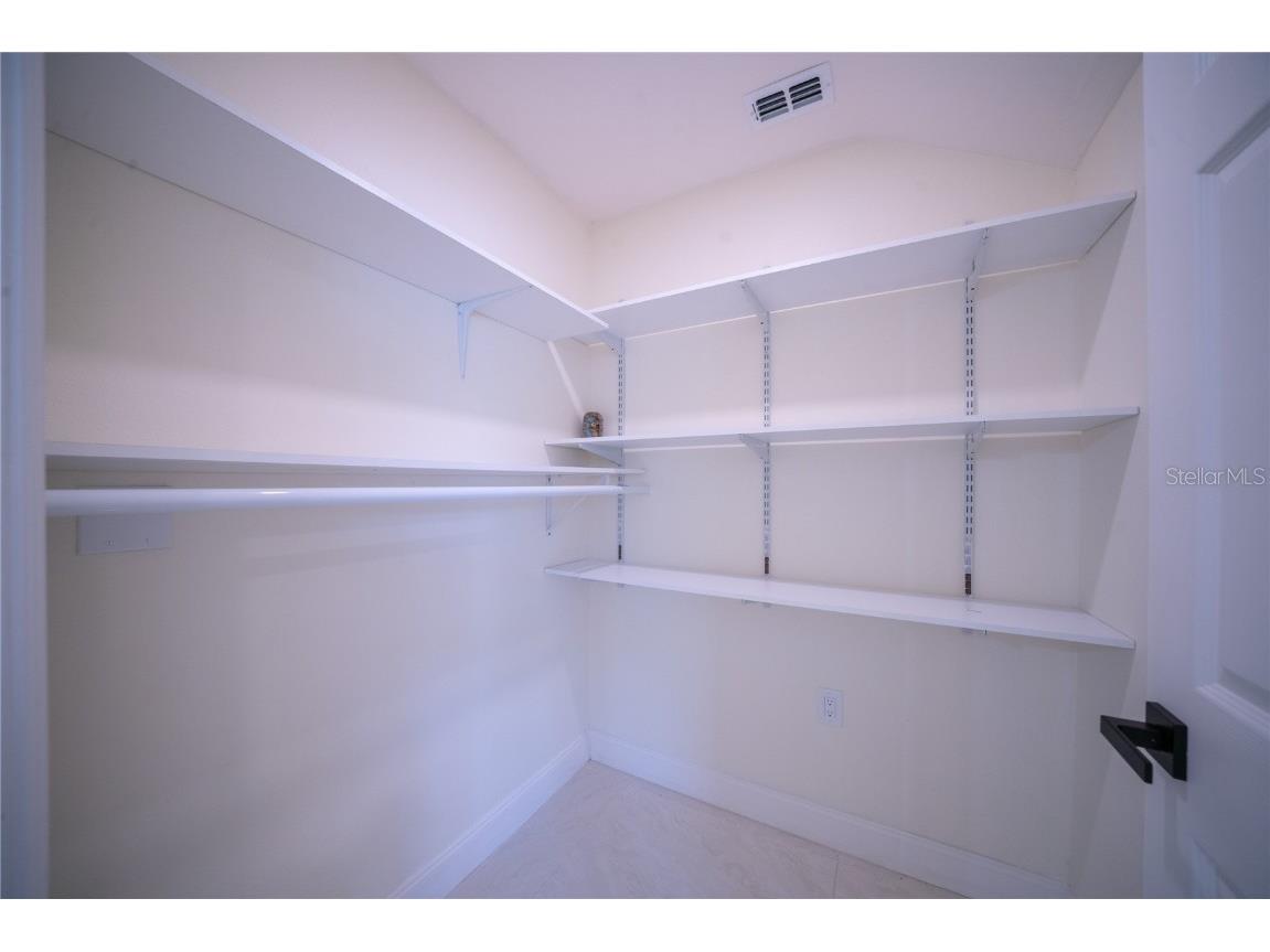 5119 Venetian Boulevard NE Saint Petersburg FL 33703 TB8436037 image51