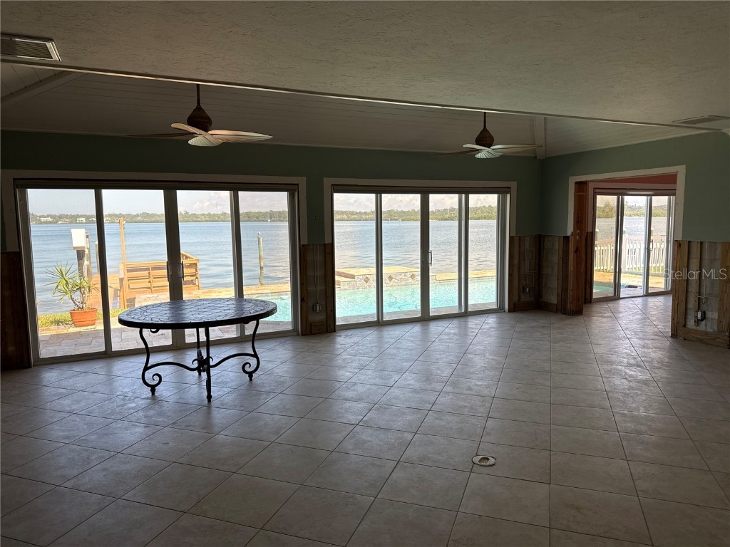 512 173rd Avenue E North Redington Beach FL 33708 - BOCA CIEGA BAY TB8441627 image2