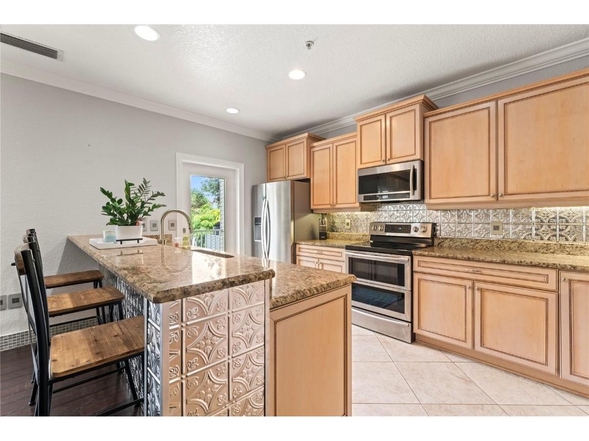 512 1st Street #108 Indian Rocks Beach FL 33785 TB8458083 image3