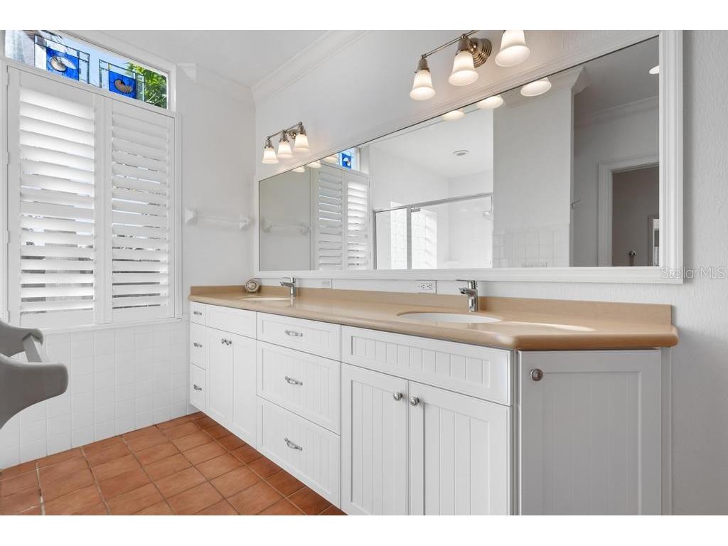 512 77th Street Holmes Beach FL 34217 A4653661 image27