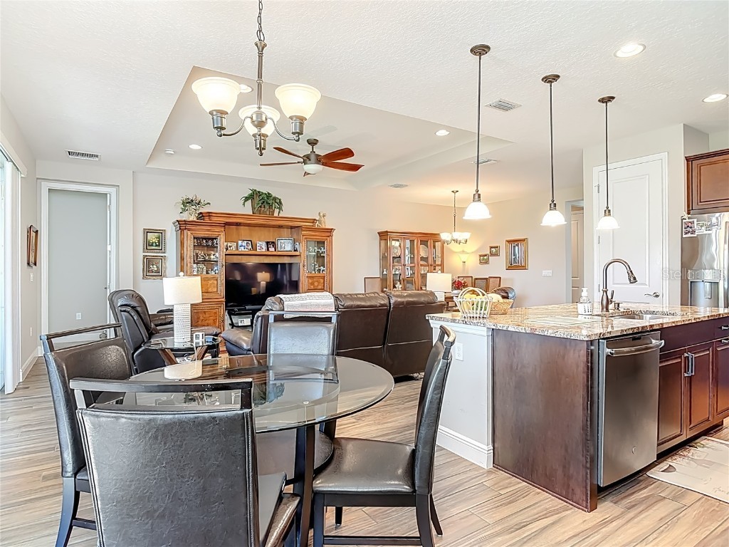 512 Adenmore Ter Deland FL 32724 V4946013 image12