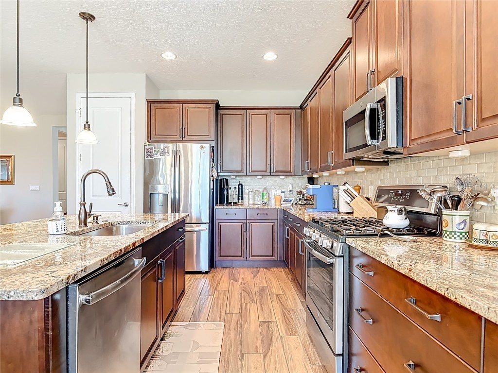 512 Adenmore Ter Deland FL 32724 V4946013 image15