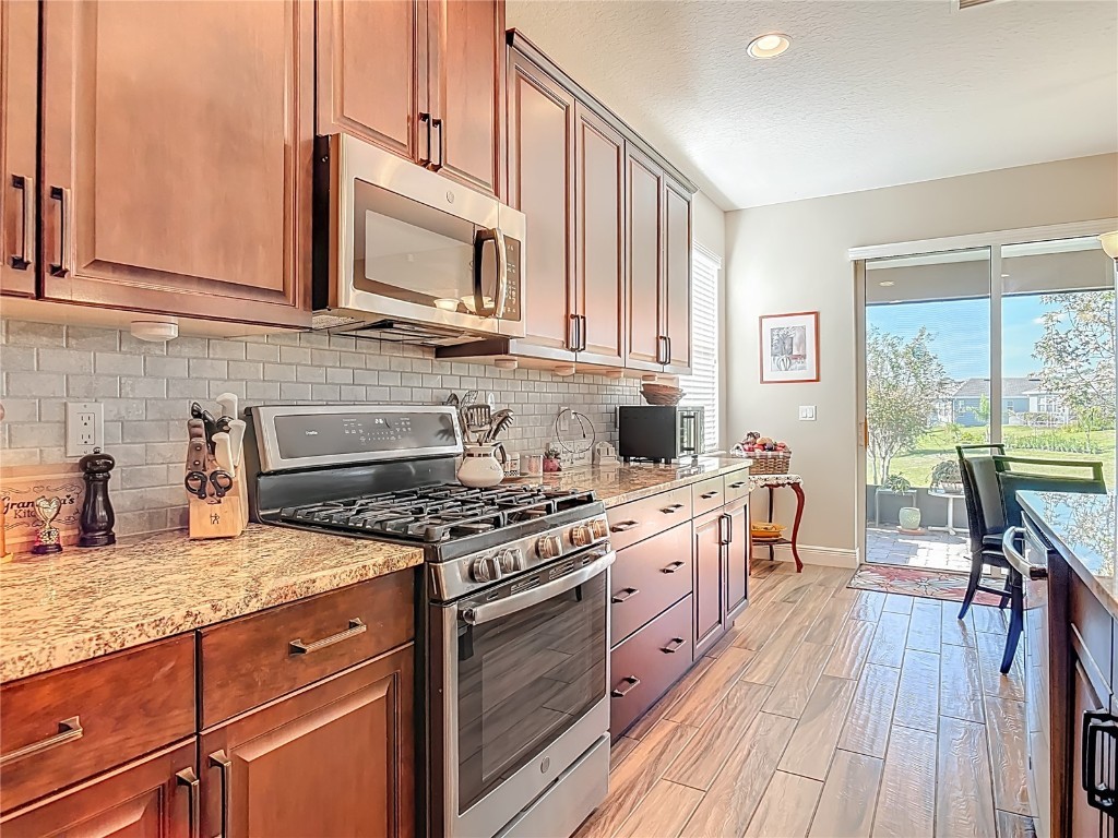 512 Adenmore Ter Deland FL 32724 V4946013 image21