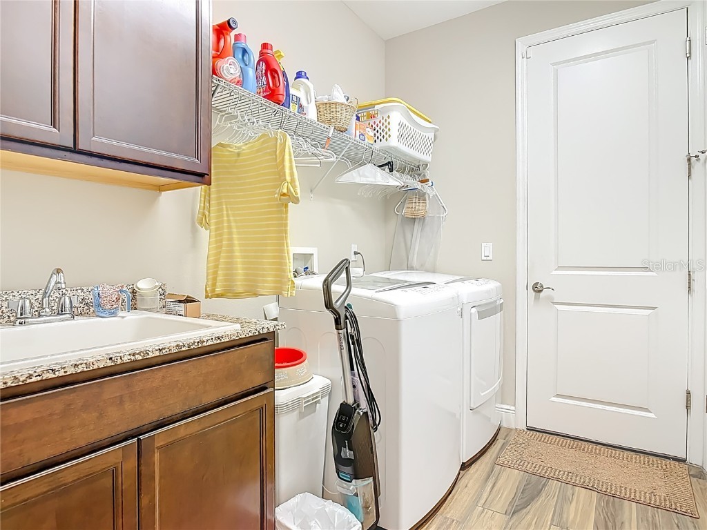 512 Adenmore Ter Deland FL 32724 V4946013 image26