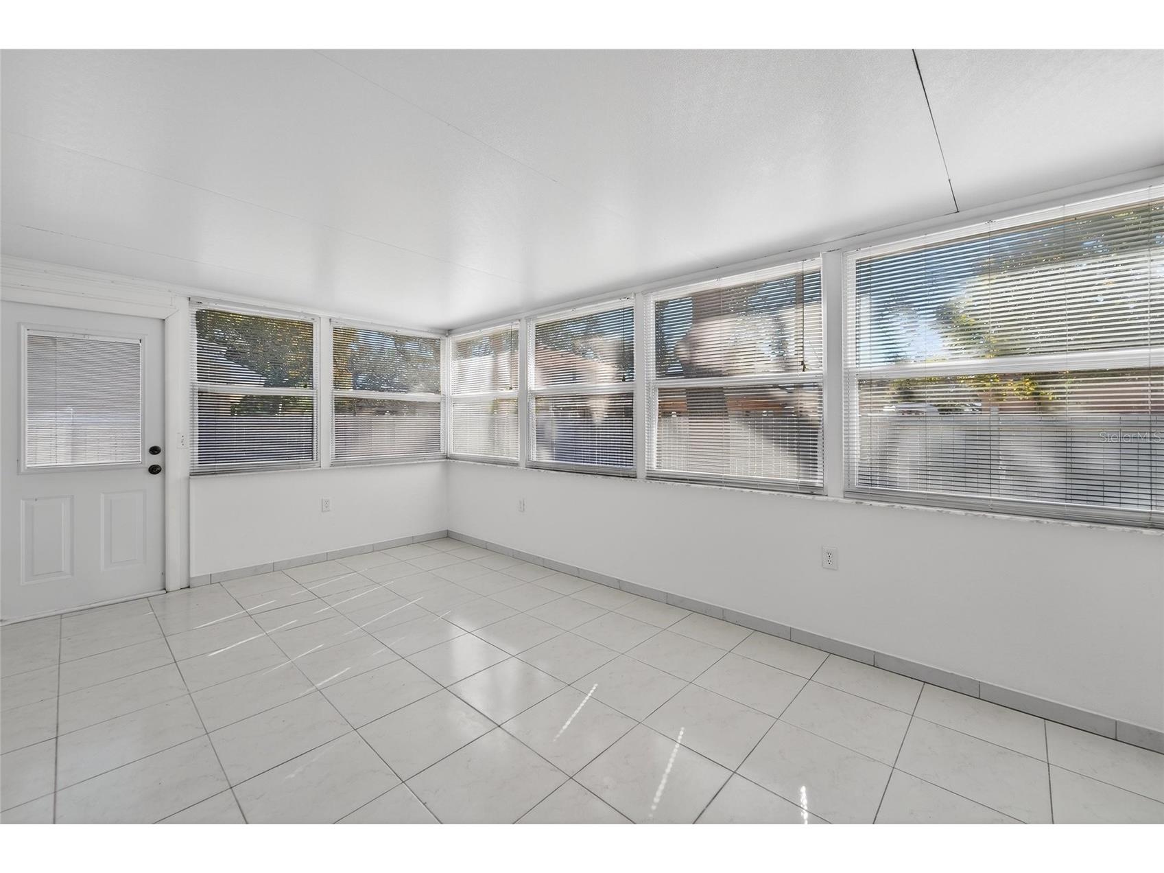 512 Atwood Avenue N Saint Petersburg FL 33702 TB8469592 image20