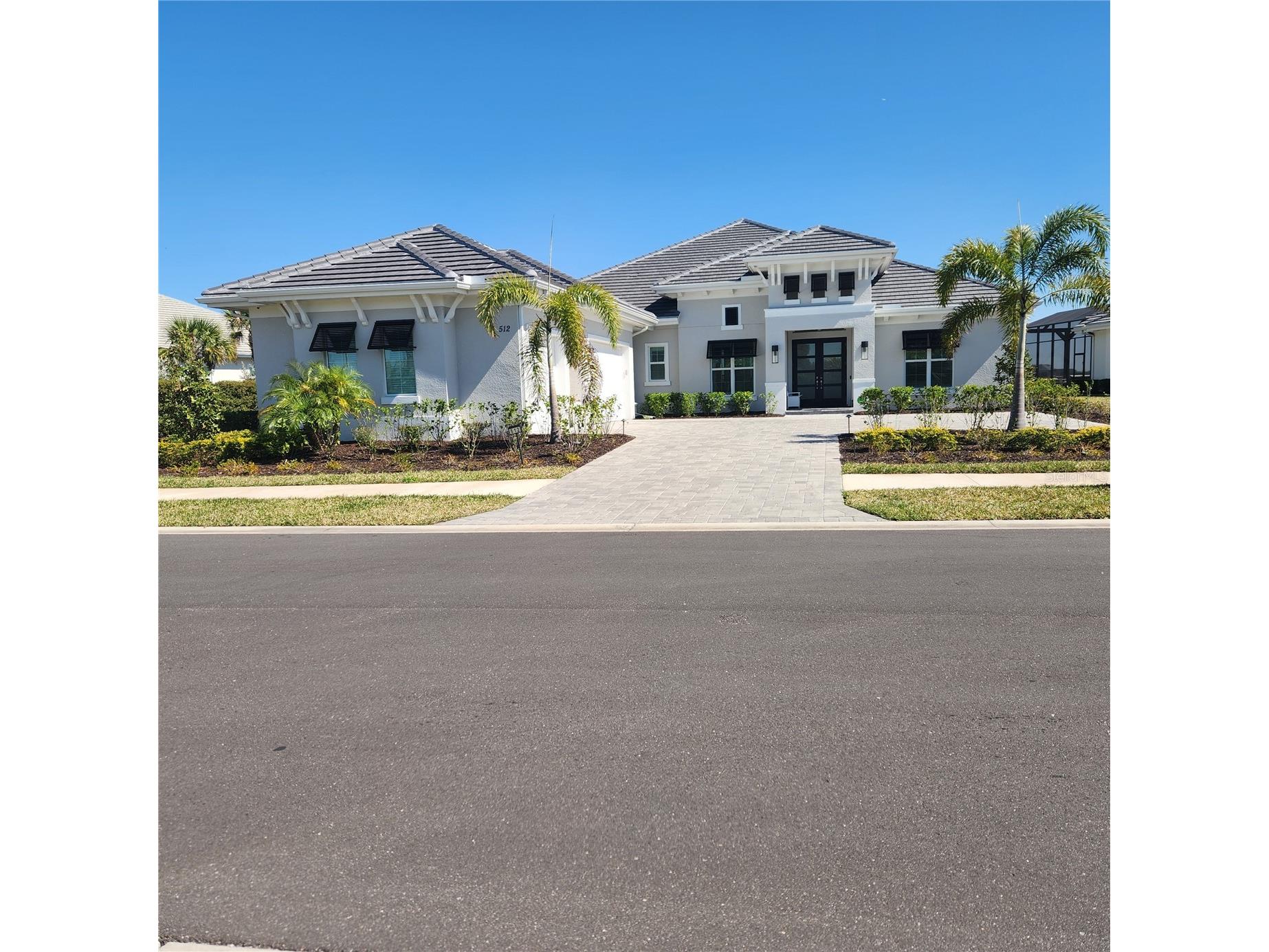 512 Blue Shell Loop Sarasota FL 34240 A4683955 image1