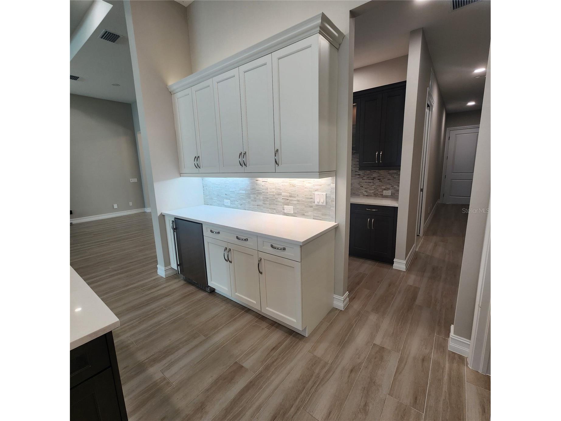 512 Blue Shell Loop Sarasota FL 34240 A4683955 image13
