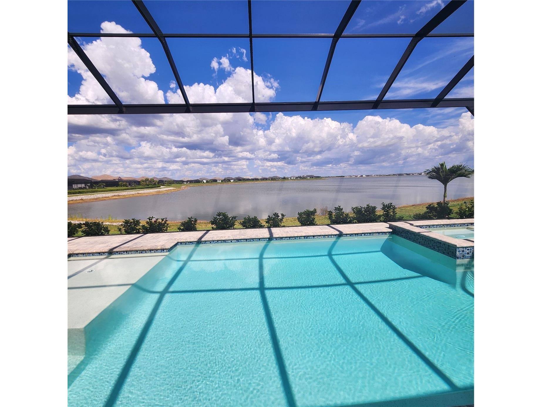 512 Blue Shell Loop Sarasota FL 34240 A4683955 image2