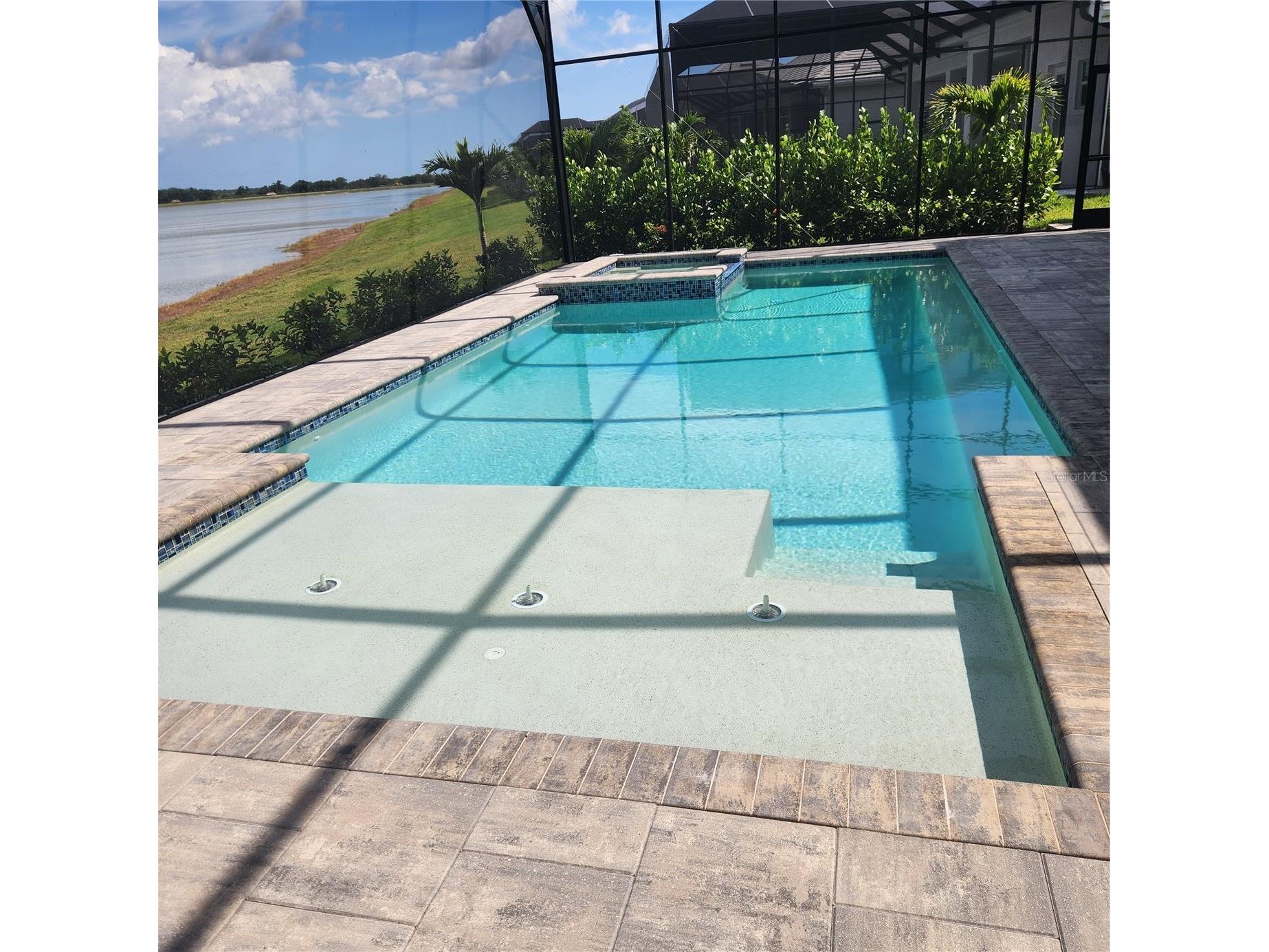 512 Blue Shell Loop Sarasota FL 34240 A4683955 image39
