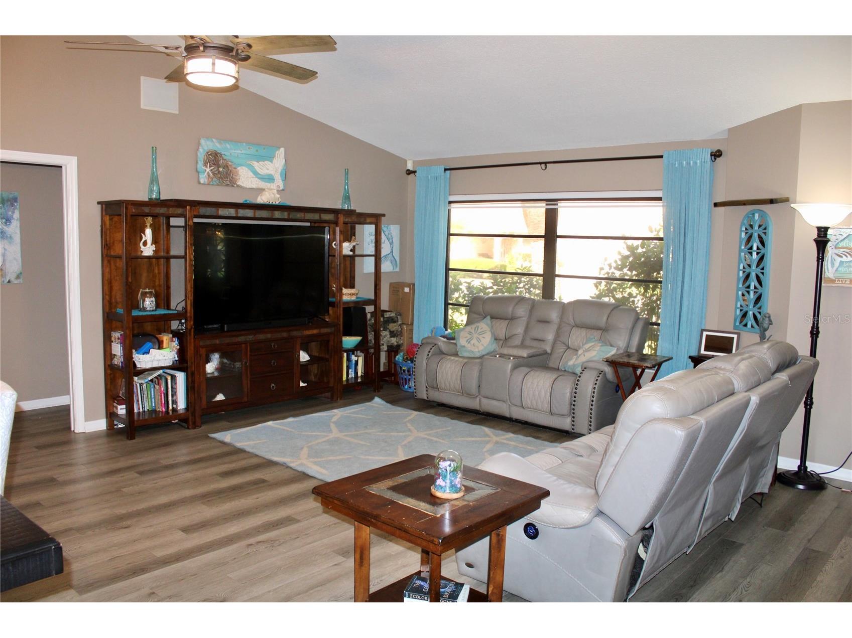 512 Boxwood Lane Englewood FL 34223 A4694434 image2