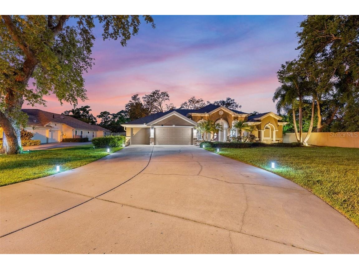 512 Creekside Court Safety Harbor FL 34695 TB8393531 image1