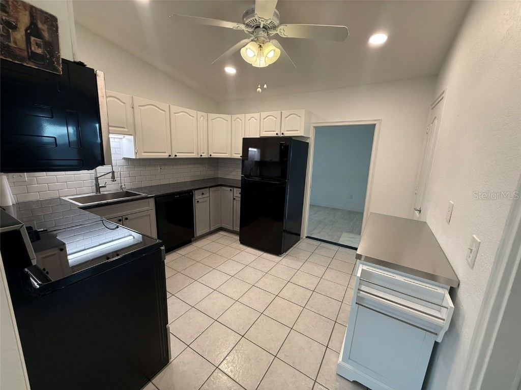 512 Dewhurst Street Port Charlotte FL 33954 C7519091 image4