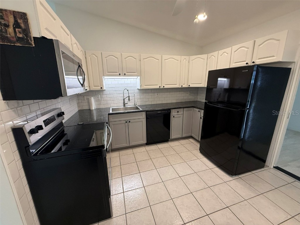 512 Dewhurst Street Port Charlotte FL 33954 C7519091 image5