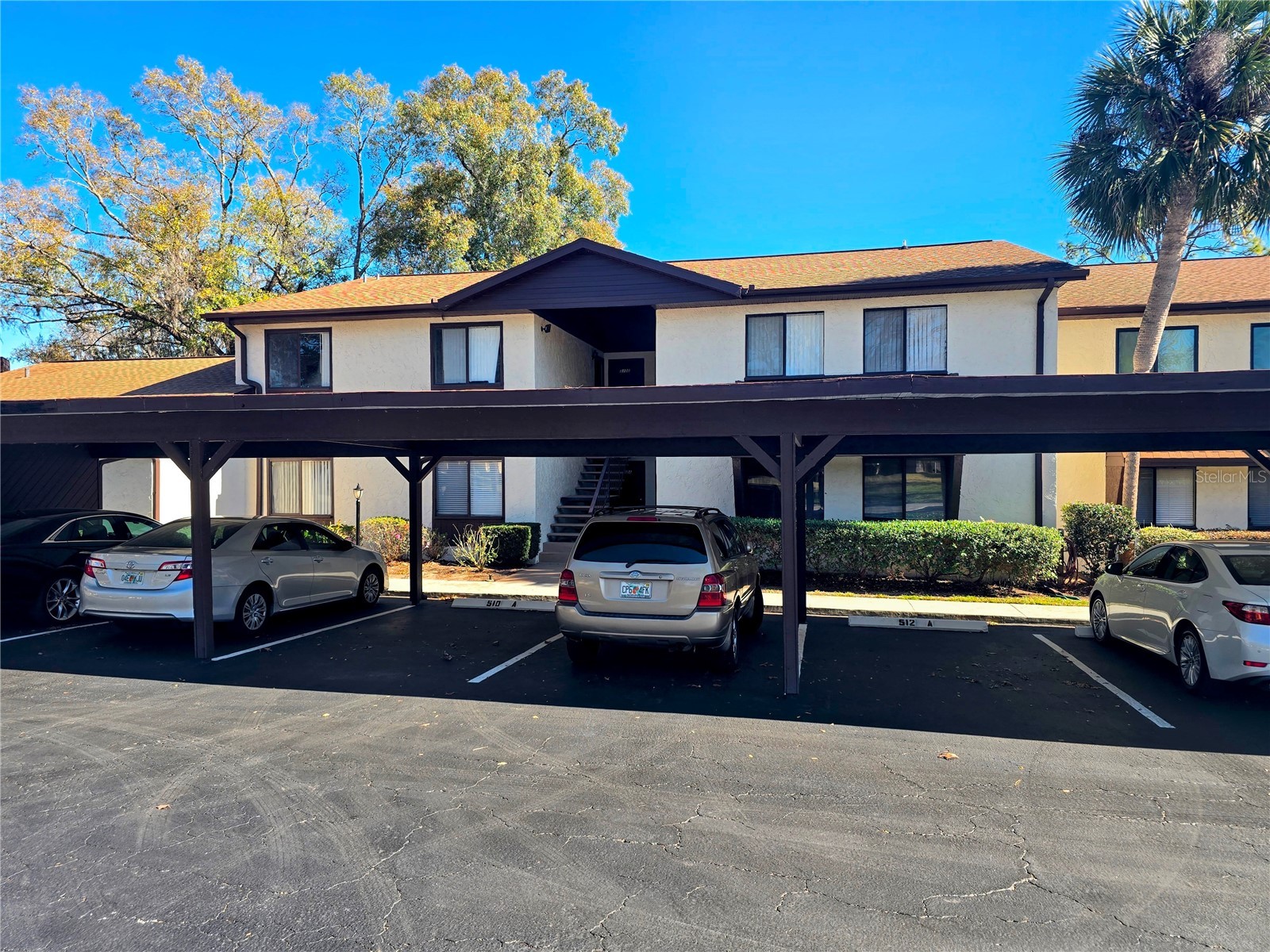 512 Fairways Circle #A Ocala FL 34472 - LAKE SPARKLE OM717508 image1