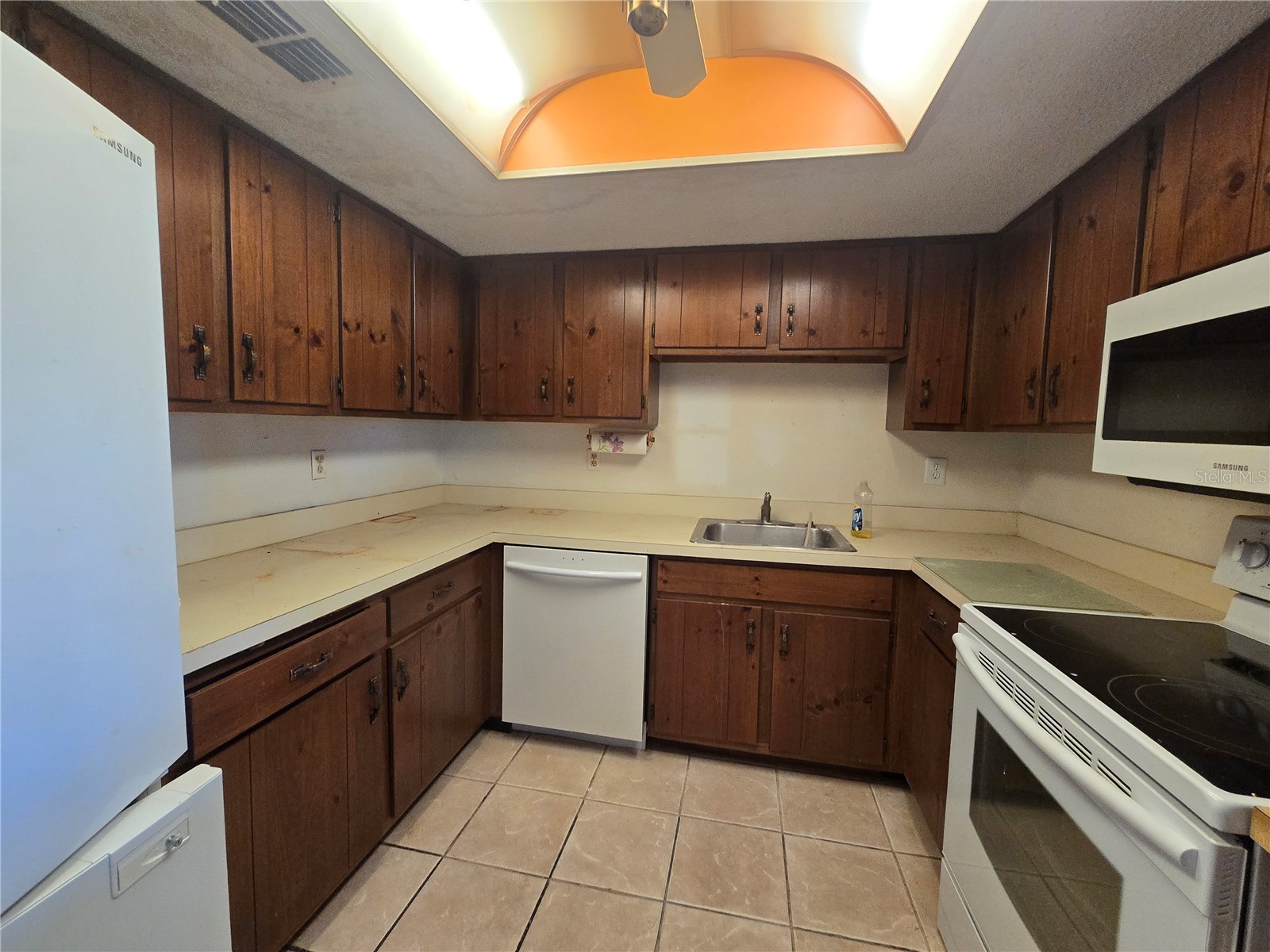 512 Fairways Circle #A Ocala FL 34472 - LAKE SPARKLE OM717508 image4