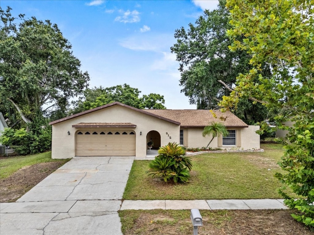 512 Hilldale Road Brandon FL 33510 L4954434 image1