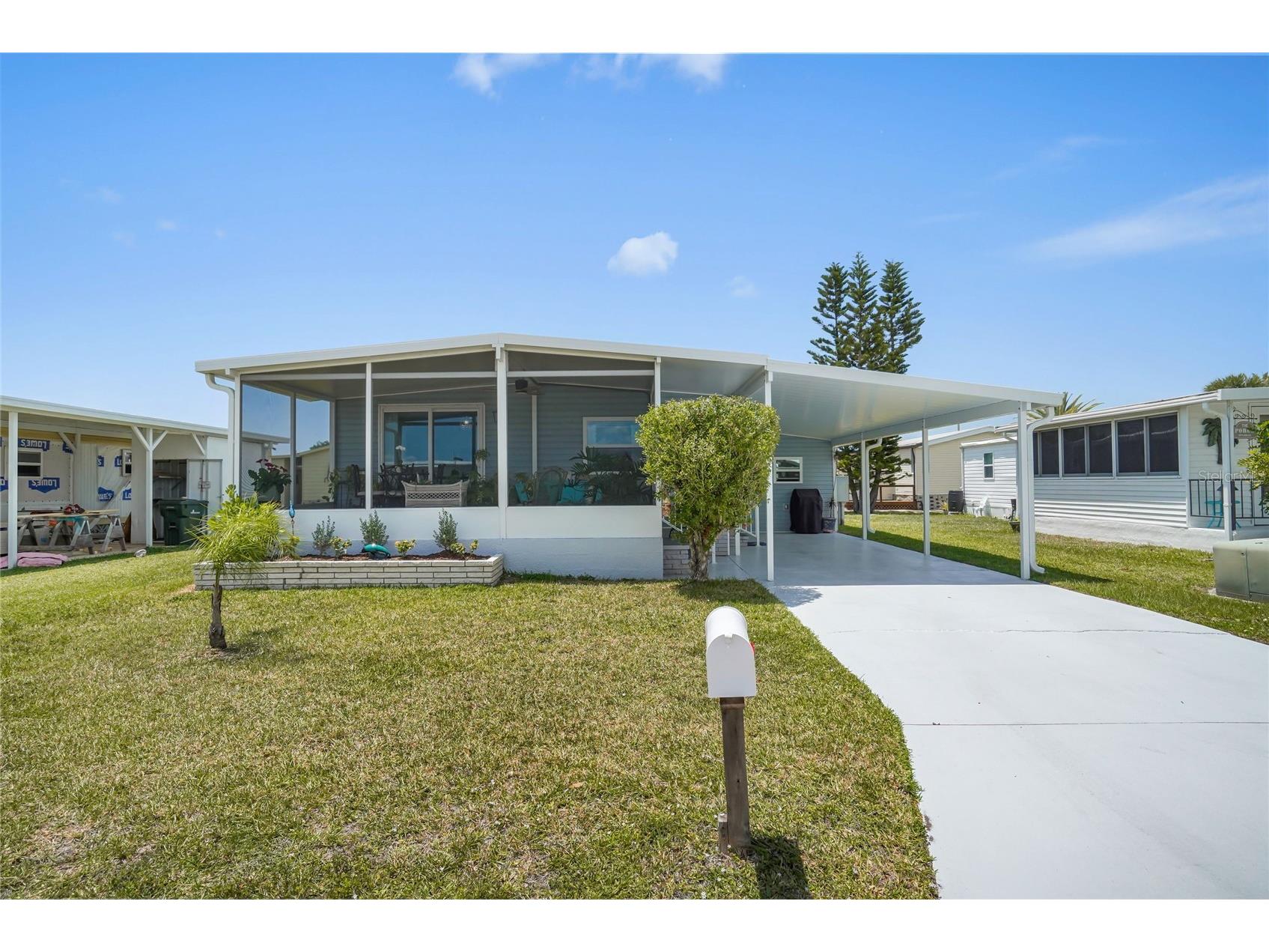 512 Imperial Drive North Port FL 34287 A4692809 image1