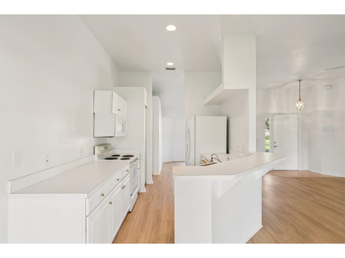 512 Juniper Way Tavares FL 32778 G5104072 image17