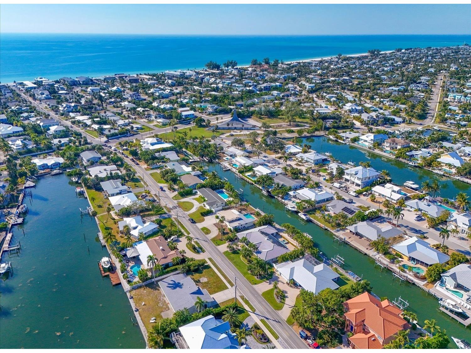 512 Key Royale Drive Holmes Beach FL 34217 A4693243 image12