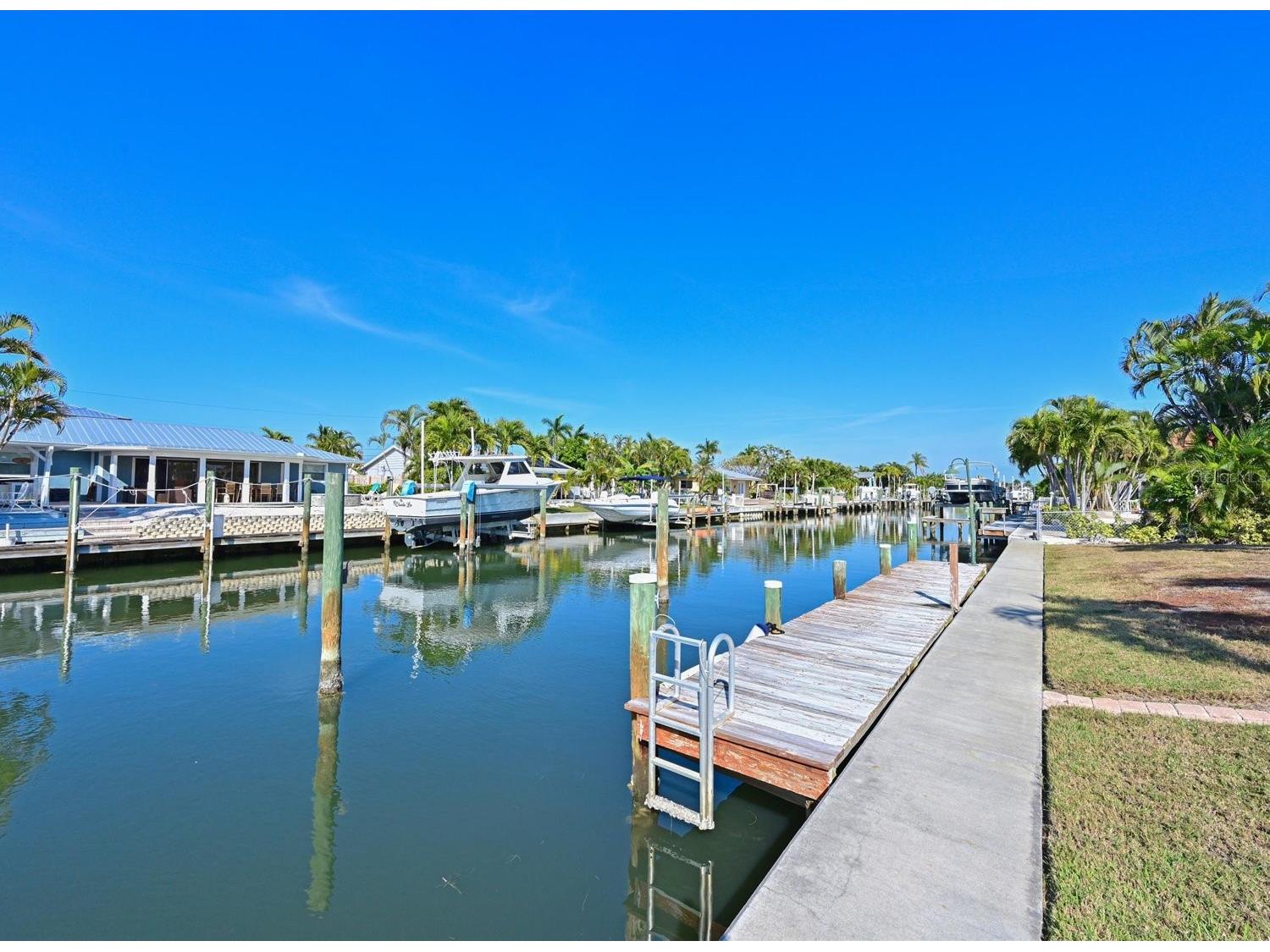 512 Key Royale Drive Holmes Beach FL 34217 A4693243 image6