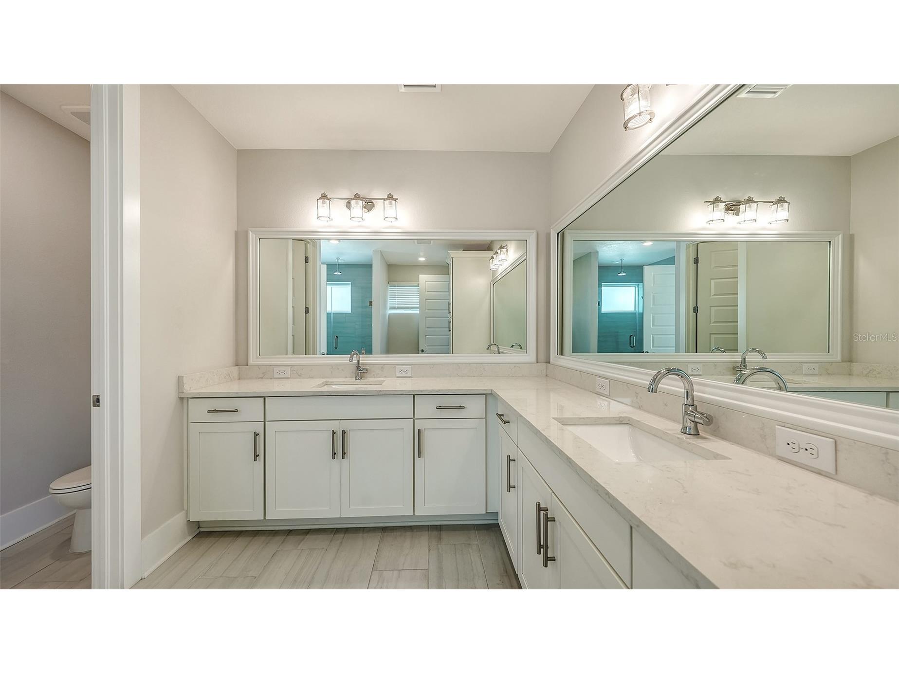 512 Laurel Park Drive Sarasota FL 34236 A4690253 image25