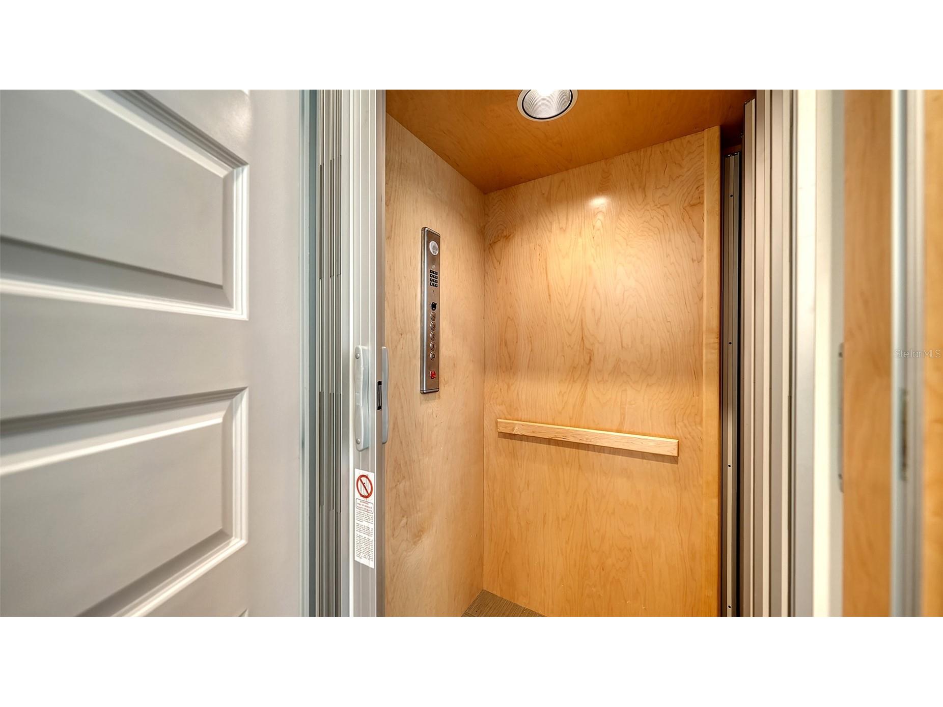 512 Laurel Park Drive Sarasota FL 34236 A4690253 image35