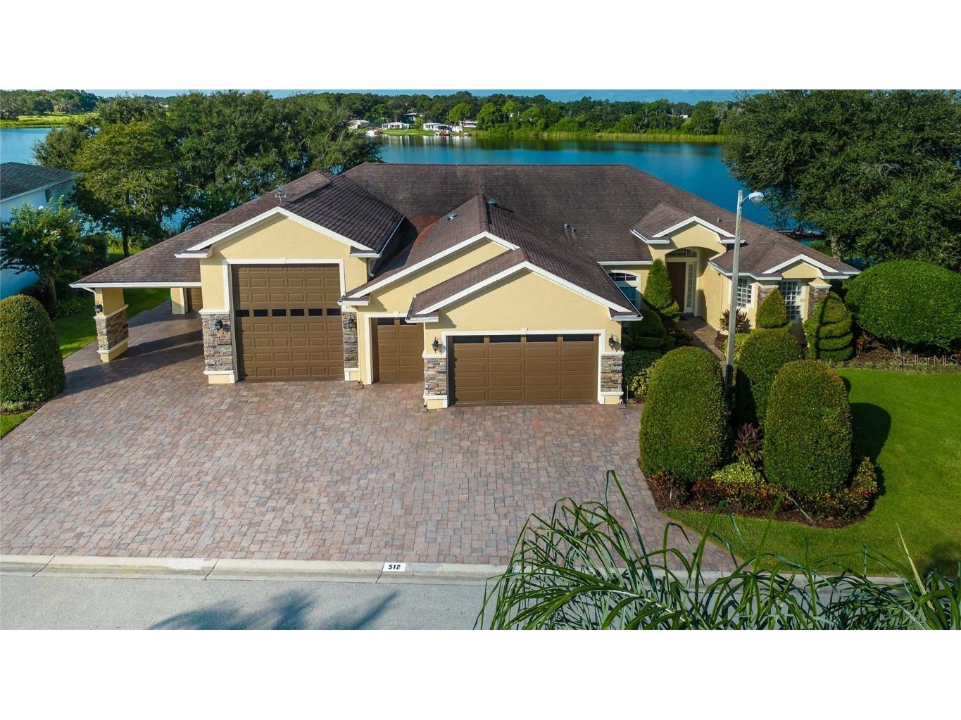 512 Meandering Way Polk City FL 33868 L4939492 image1