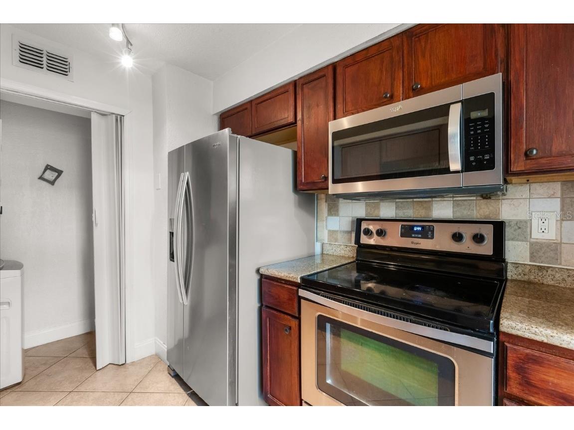 512 Orange Drive #32 Altamonte Springs FL 32701 O6362915 image16