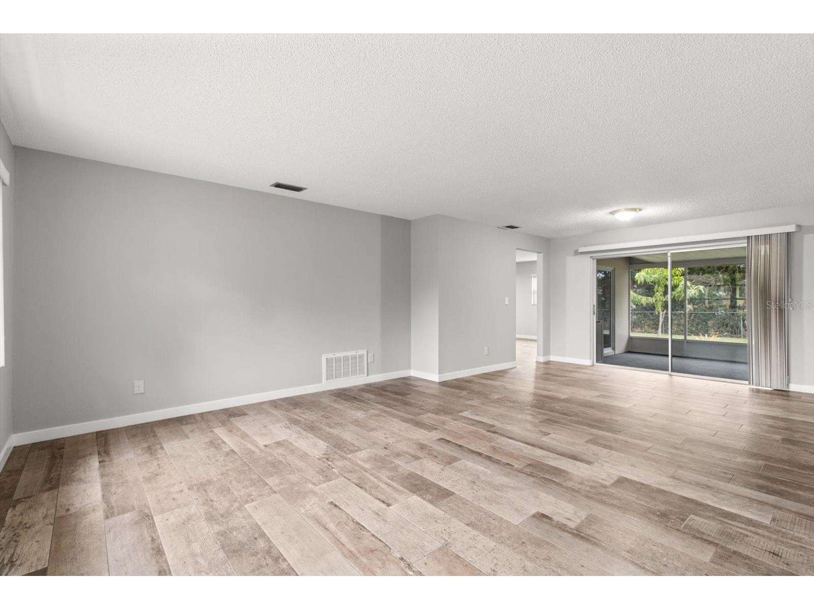 512 Paradise Point Crystal River FL 34429 OM726138 image12
