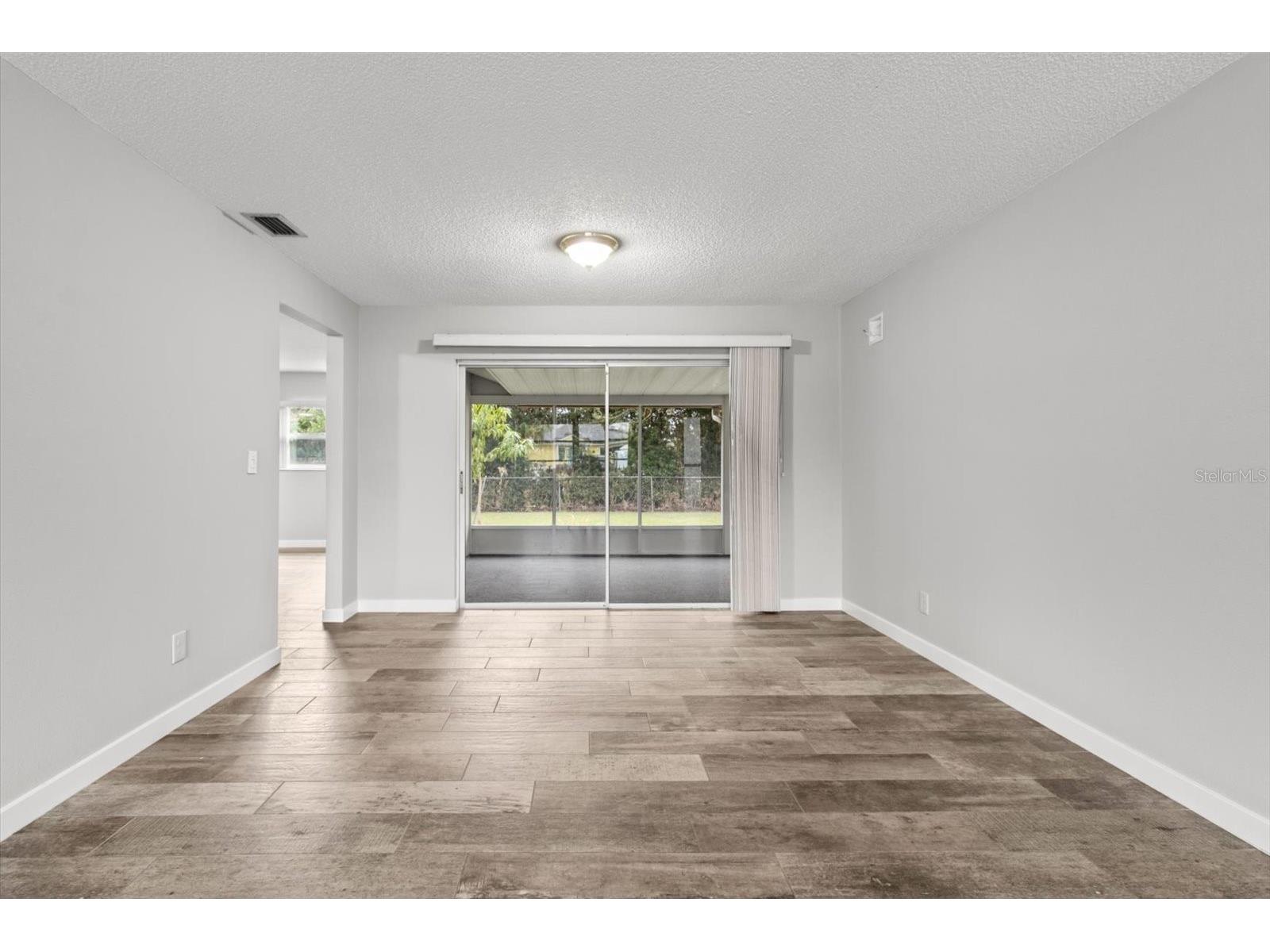 512 Paradise Point Crystal River FL 34429 OM726138 image14