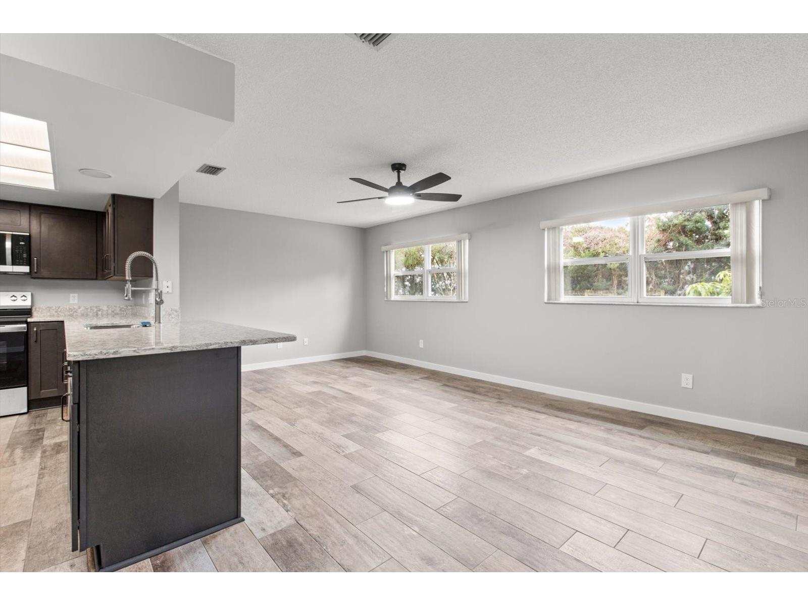 512 Paradise Point Crystal River FL 34429 OM726138 image24