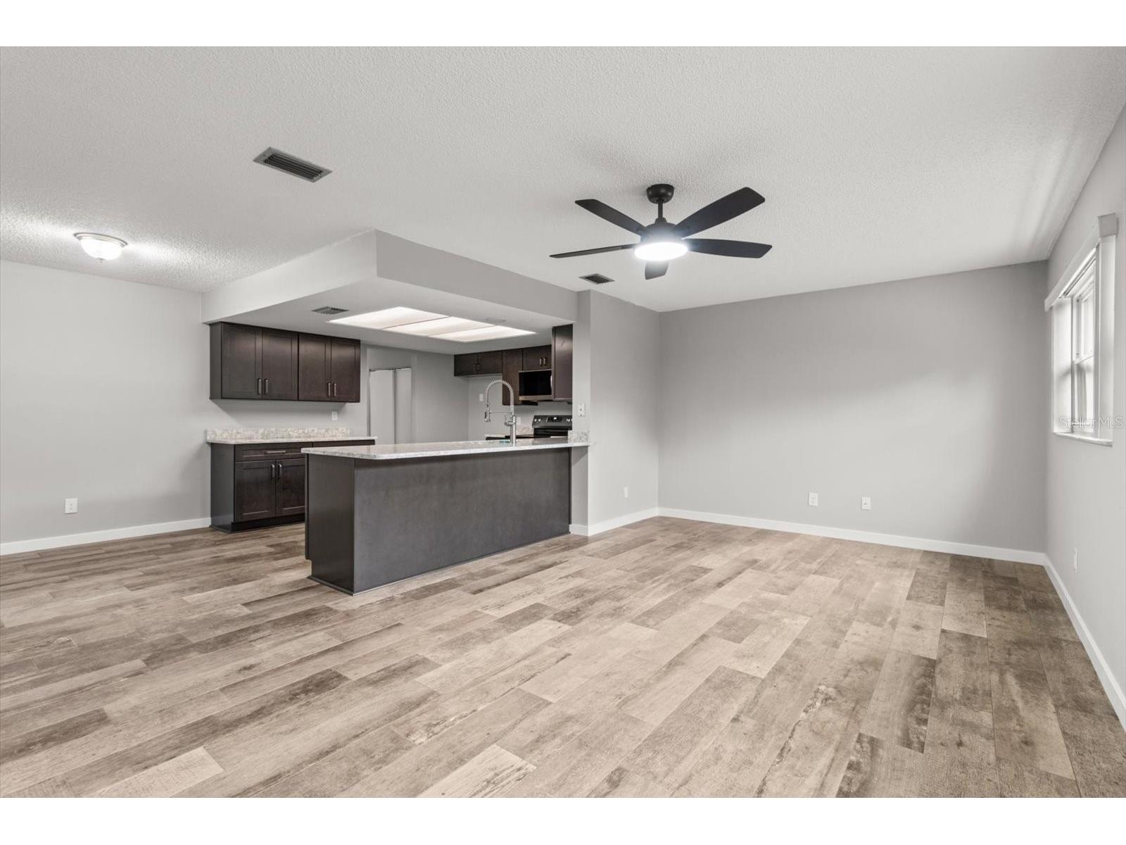 512 Paradise Point Crystal River FL 34429 OM726138 image27
