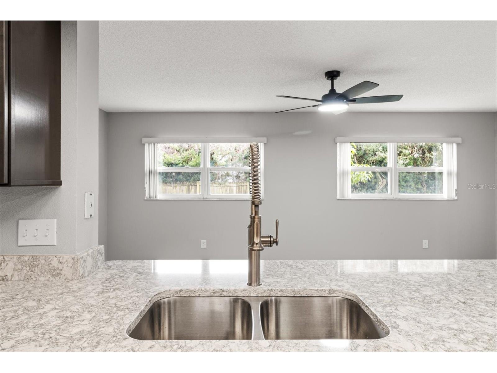 512 Paradise Point Crystal River FL 34429 OM726138 image34