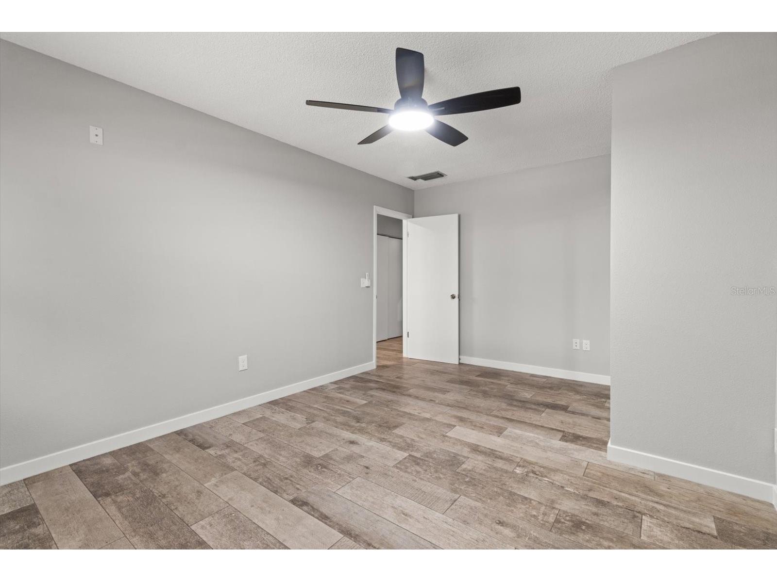 512 Paradise Point Crystal River FL 34429 OM726138 image39