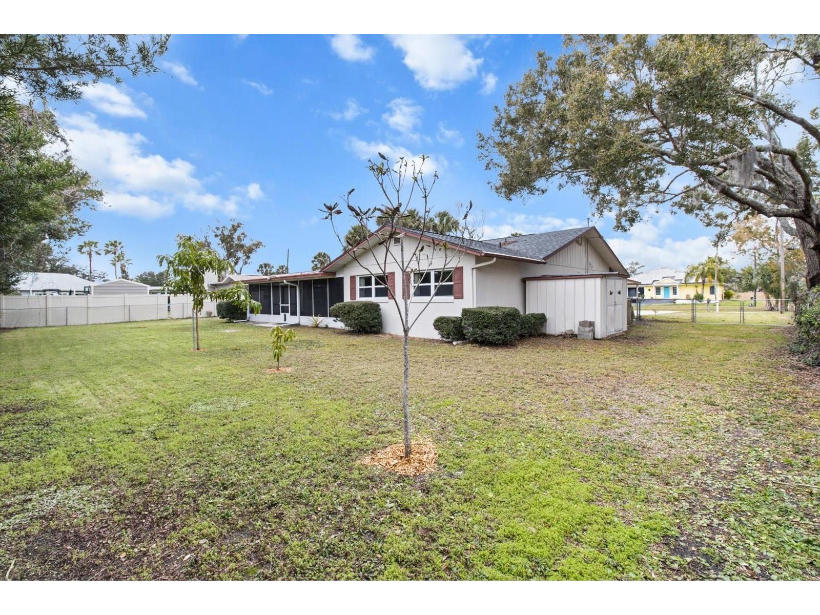 512 Paradise Point Crystal River FL 34429 OM726138 image46