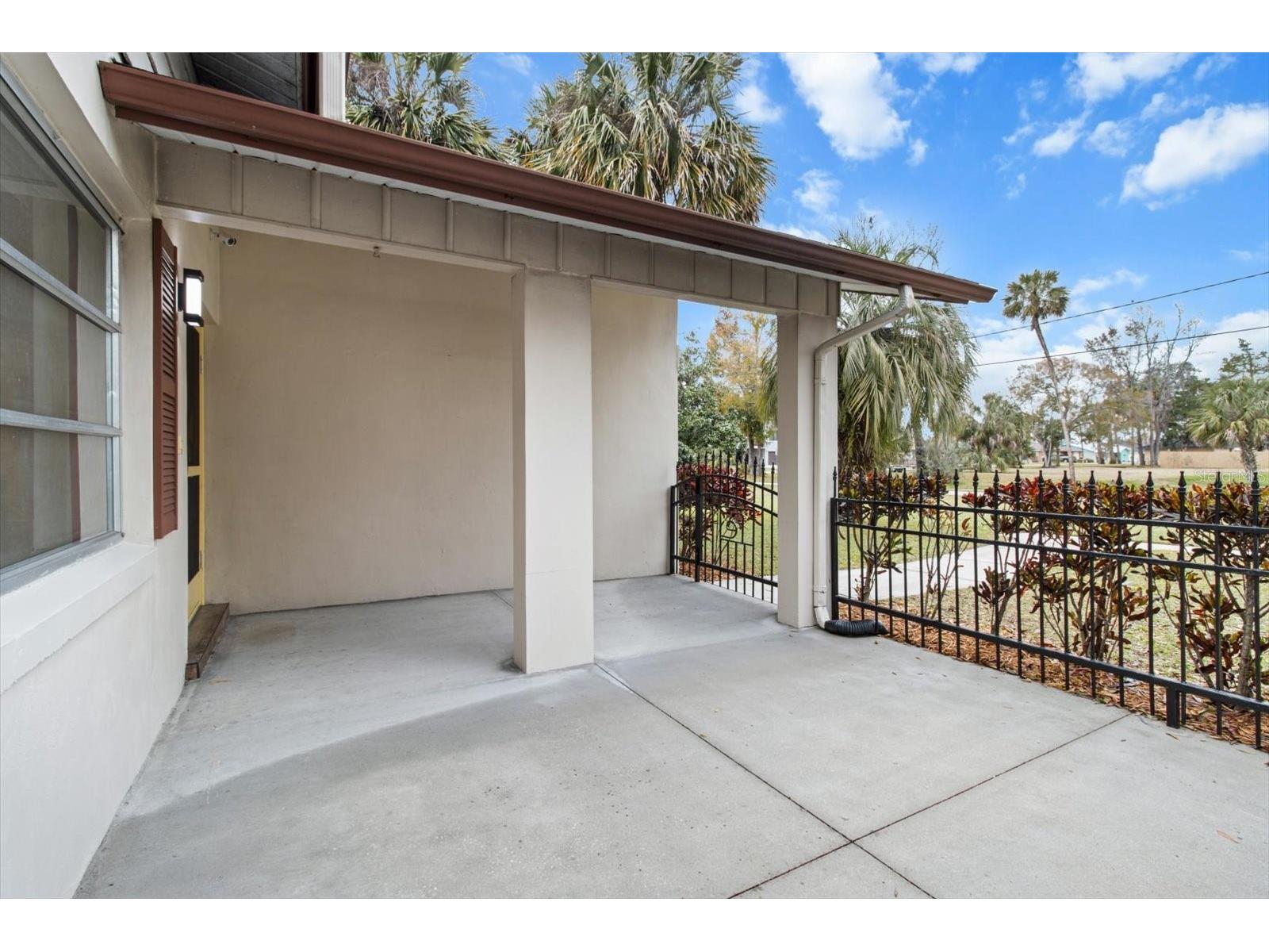 512 Paradise Point Crystal River FL 34429 OM726138 image8