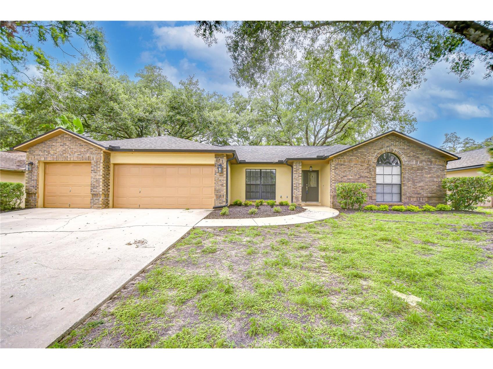 512 Pinewalk Drive Brandon FL 33510 TB8401133 image1